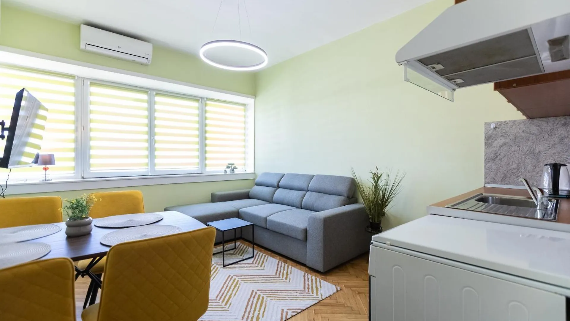 1Bdr Flat In Center Of Sofia Vitoshka Blvd Apartment