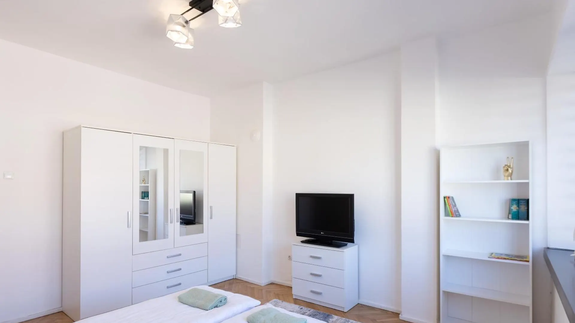 1Bdr Flat In Center Of Sofia Vitoshka Blvd Apartment